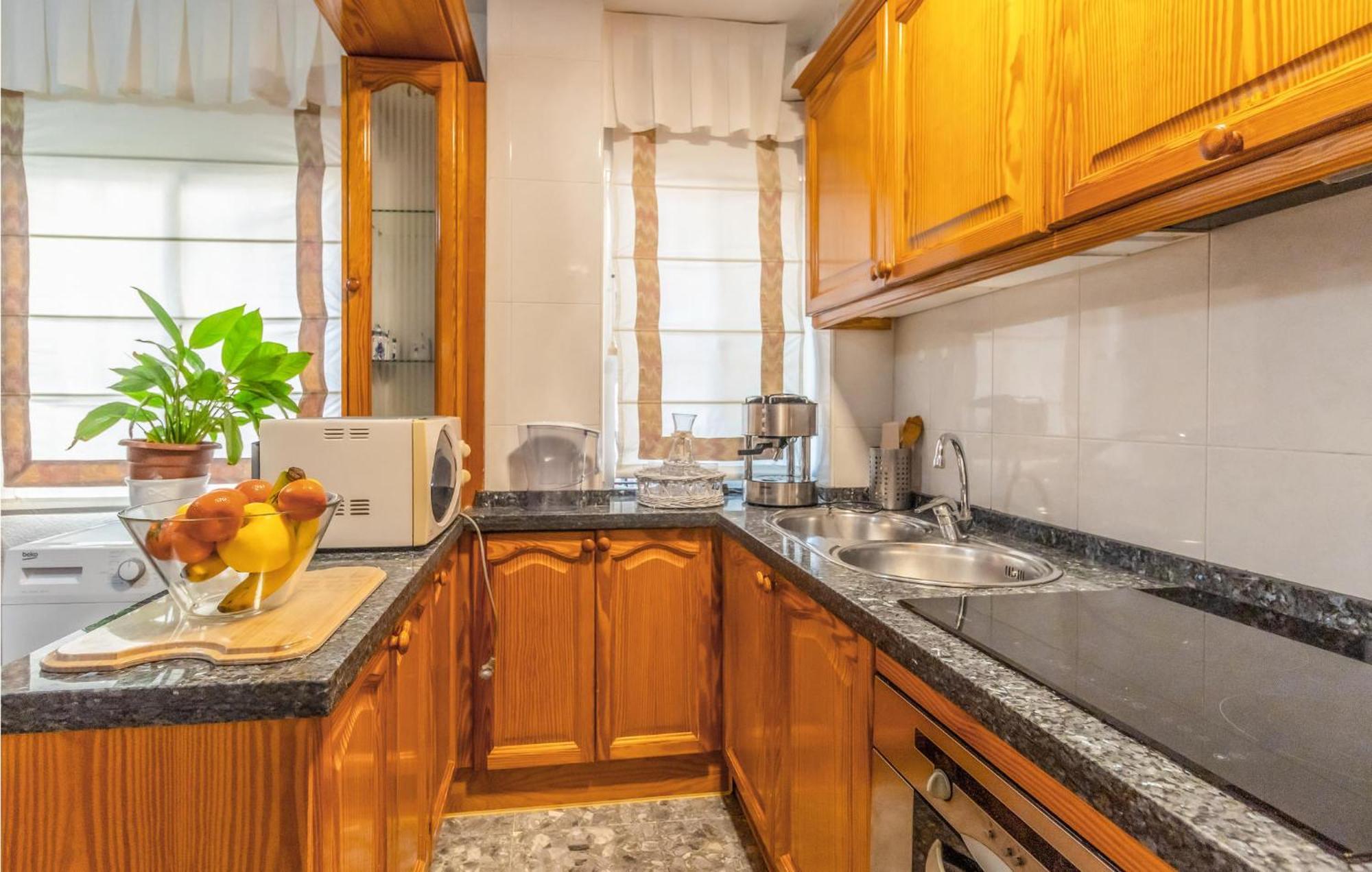 Stunning Home In Mlaga With 2 Bedrooms And Wifi Malaga Bagian luar foto