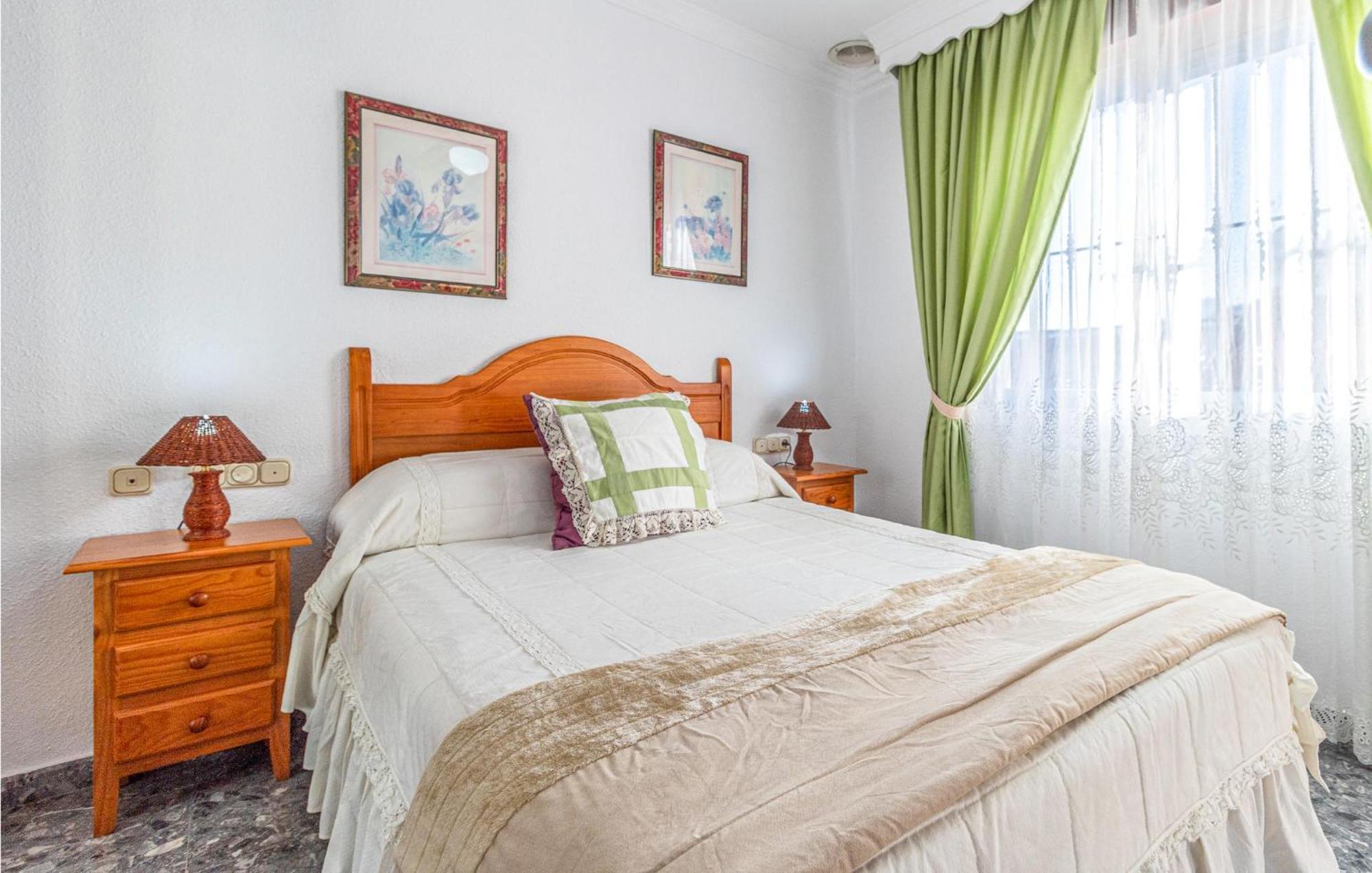 Stunning Home In Mlaga With 2 Bedrooms And Wifi Malaga Bagian luar foto